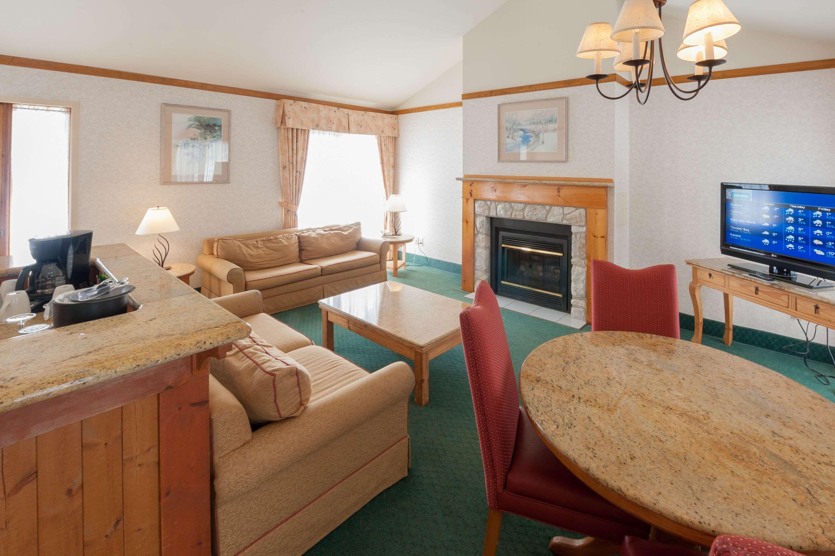 Pinestone Resort, Conference Centre, Spa & Golf Course Haliburton Esterno foto