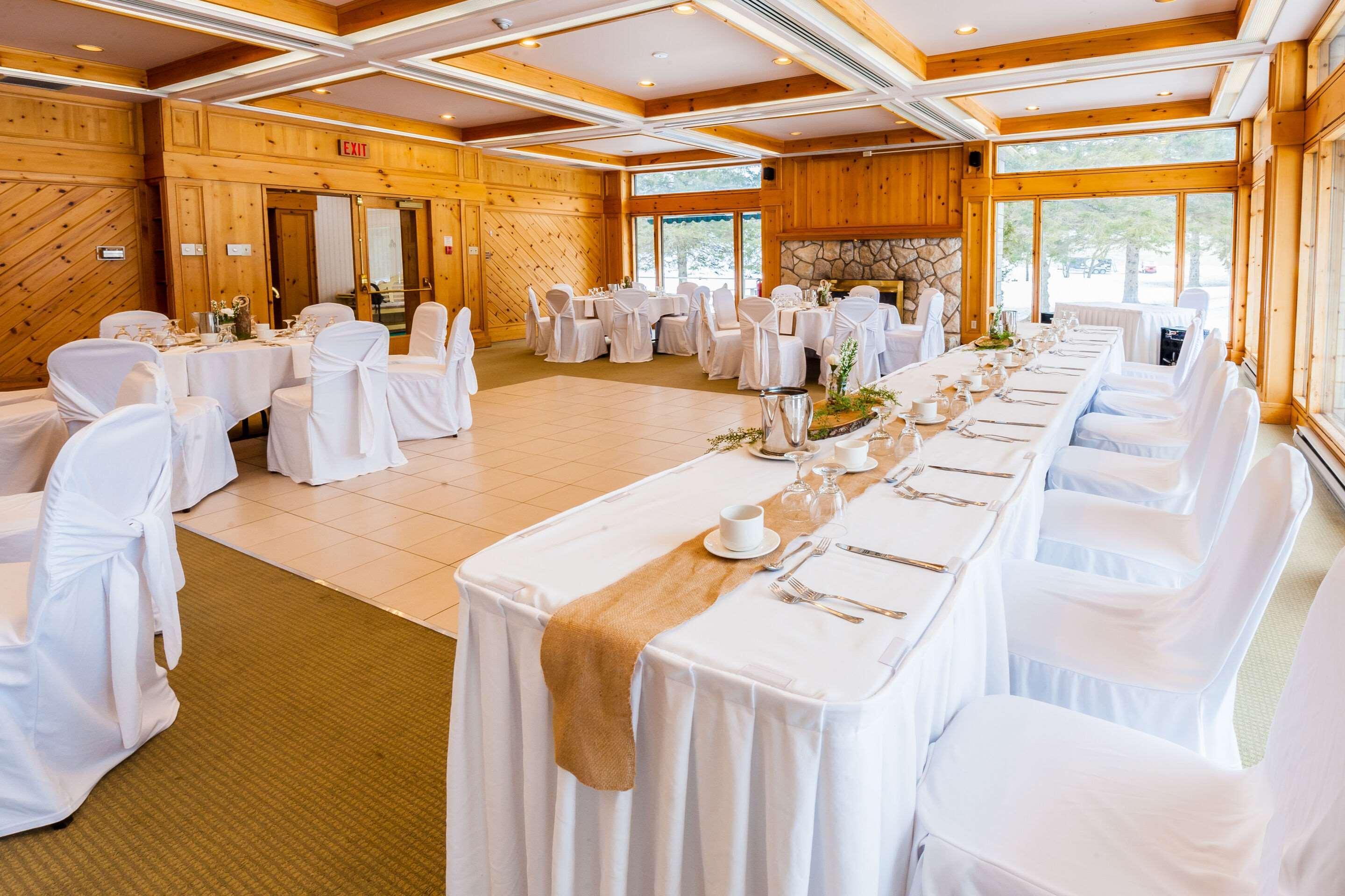 Pinestone Resort, Conference Centre, Spa & Golf Course Haliburton Esterno foto