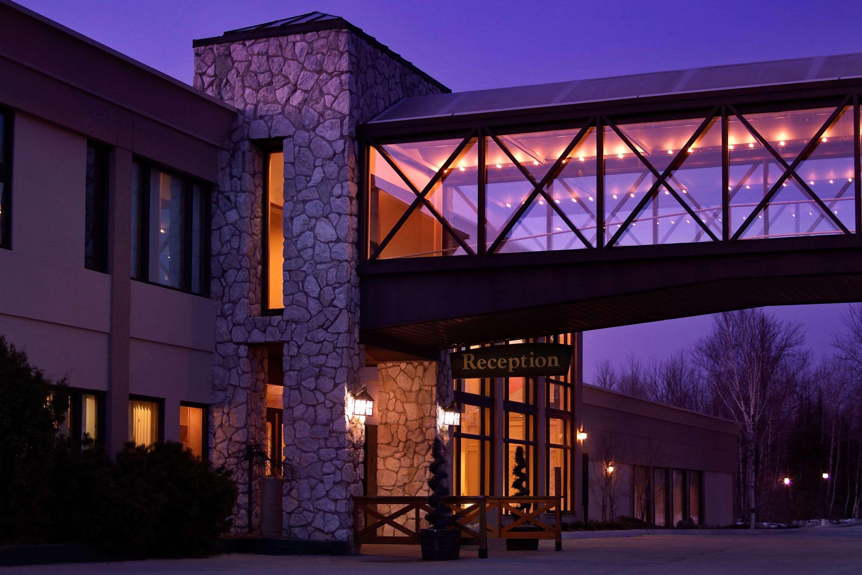 Pinestone Resort, Conference Centre, Spa & Golf Course Haliburton Esterno foto