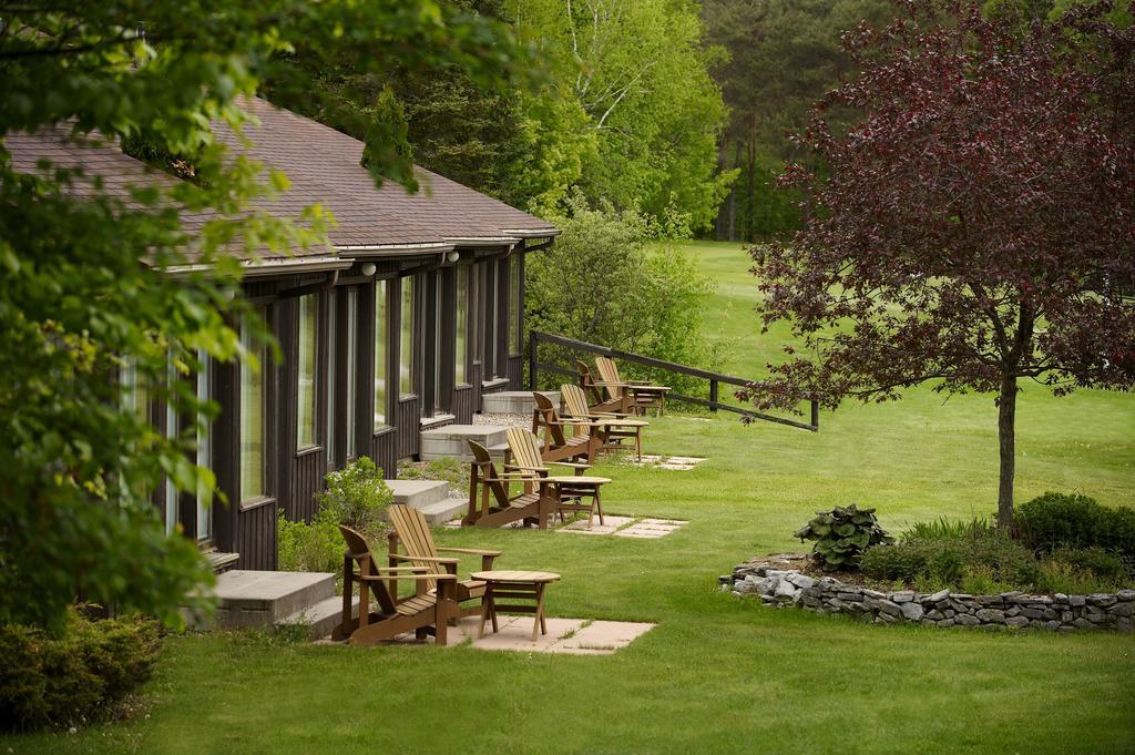 Pinestone Resort, Conference Centre, Spa & Golf Course Haliburton Esterno foto