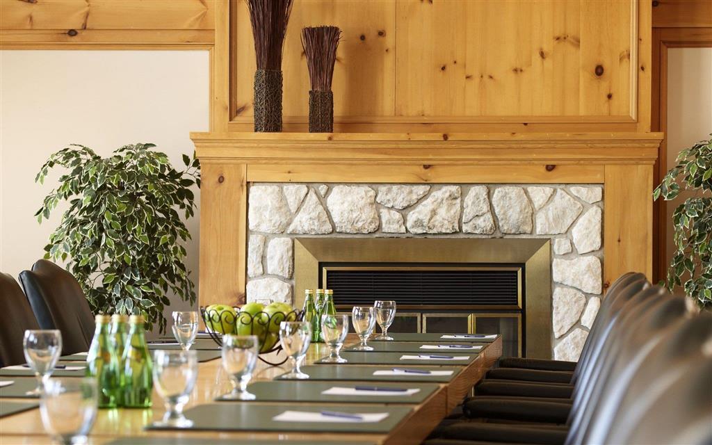 Pinestone Resort, Conference Centre, Spa & Golf Course Haliburton Servizi foto